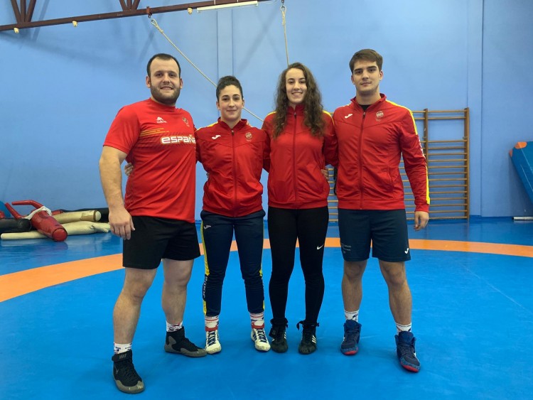 Marcos Miragaya (izq), Nerea Pampín, Nerea Iglesias e Santiago Sánchez (Izq)